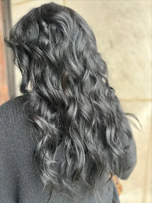 Honey Hive Salon Picture 7