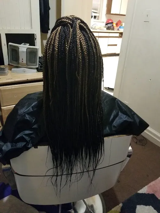 Magat African Hair Braiding Picture 2