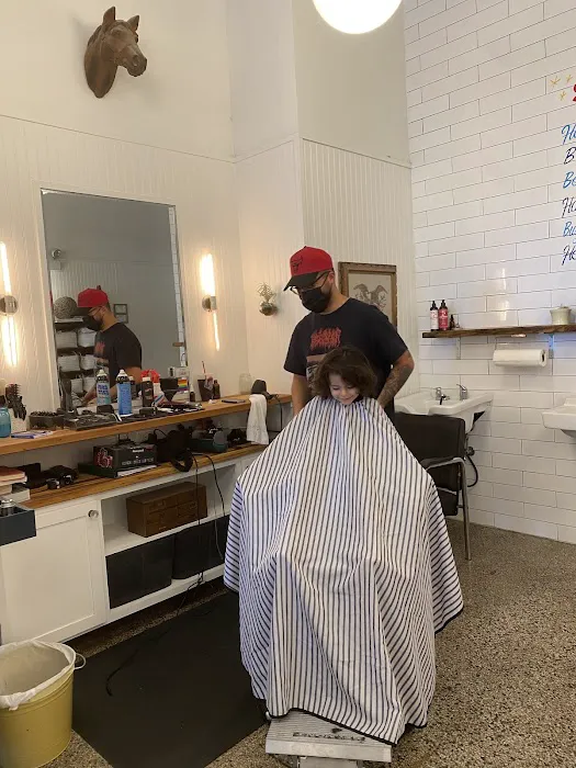 The Public Barber Picture 9