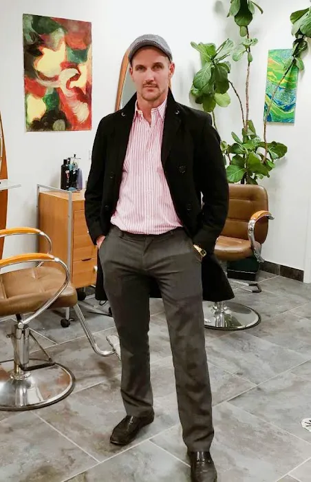 Salon Rikk Picture 6
