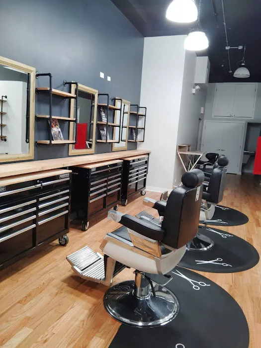 Clark St. Barber Shop Picture 3