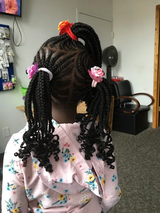 Madam Hawa Salon African Hair Braiding Picture 4