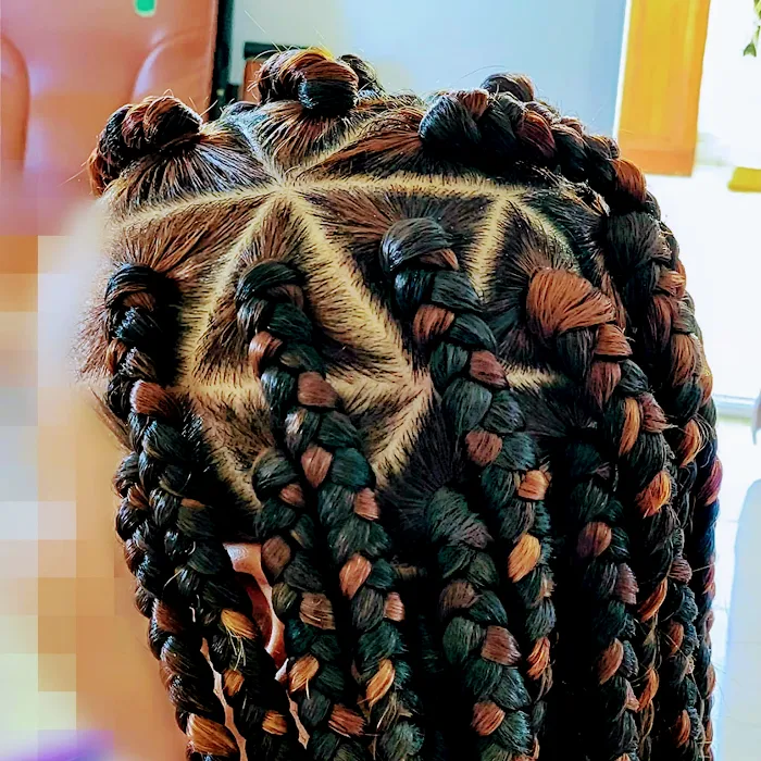 Aisha's African Hair Braiding Picture 5
