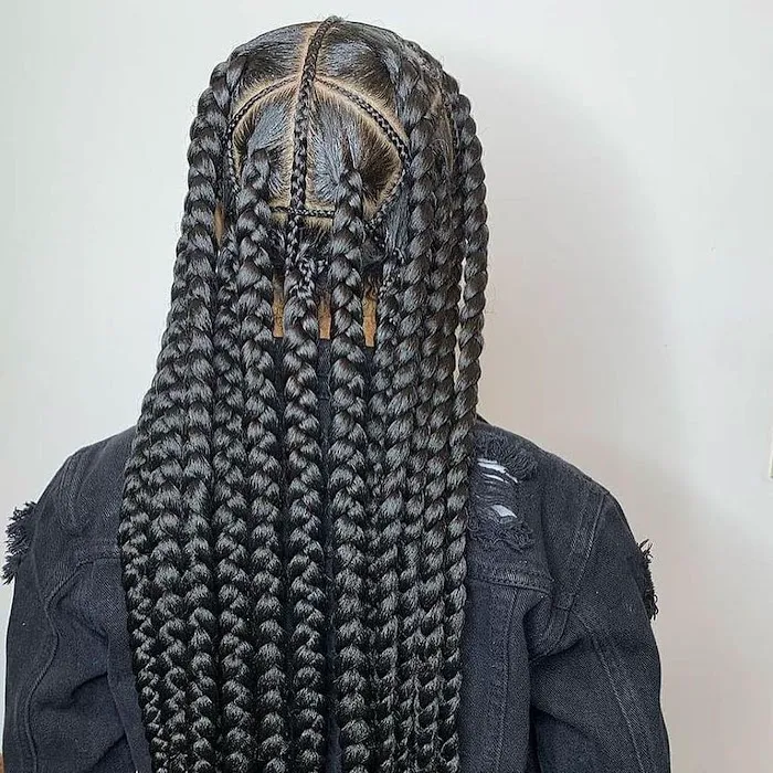 Aisha's African Hair Braiding Picture 3