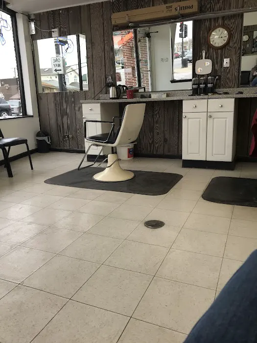 Mike's Barber Shop & Hairstyling Picture 1