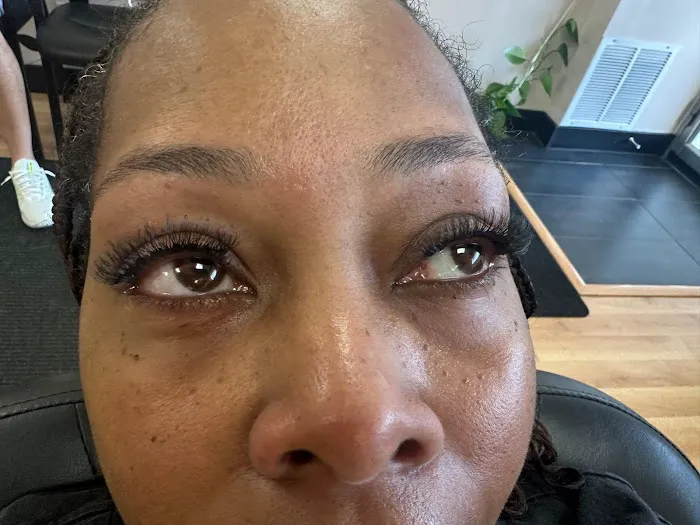 Threading Studio(waxing +facial +eyelashes extensions) Picture 2