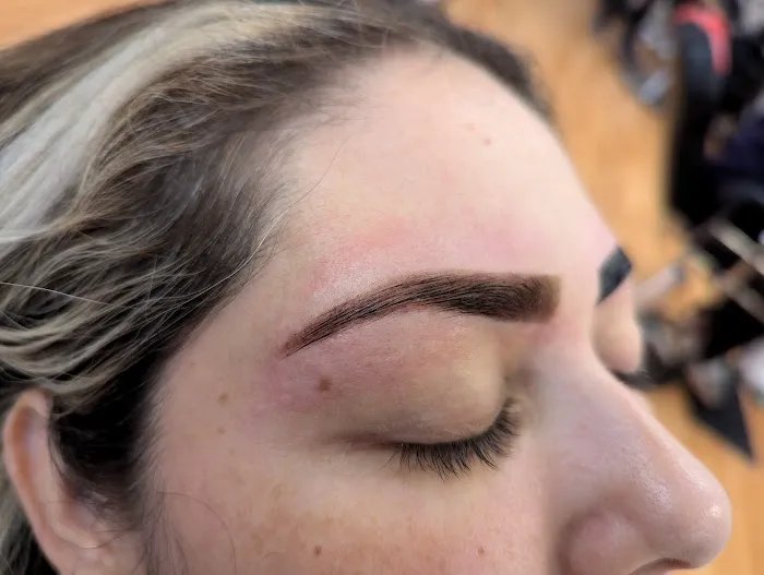 Threading Studio(waxing +facial +eyelashes extensions) Picture 5