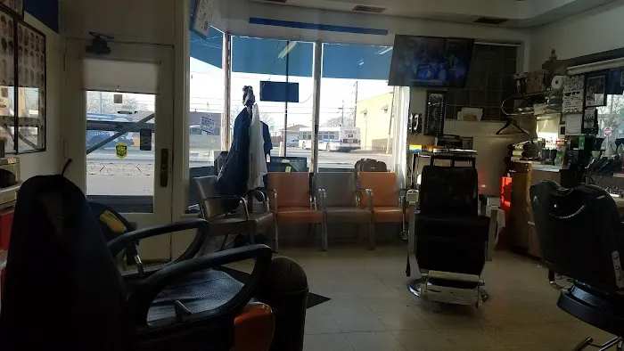 Friends And Family Barber Shop Picture 2