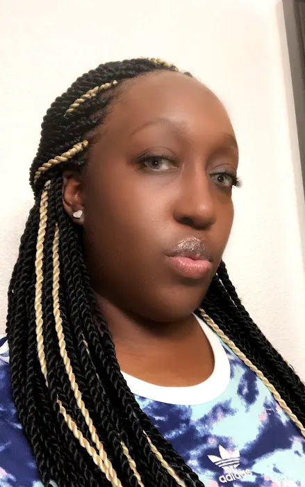 Netty Dami African Hair Braiding Picture 3