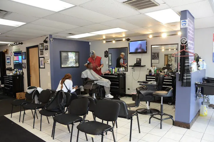 Upper Kuts Barber Shop & Hair Picture 2