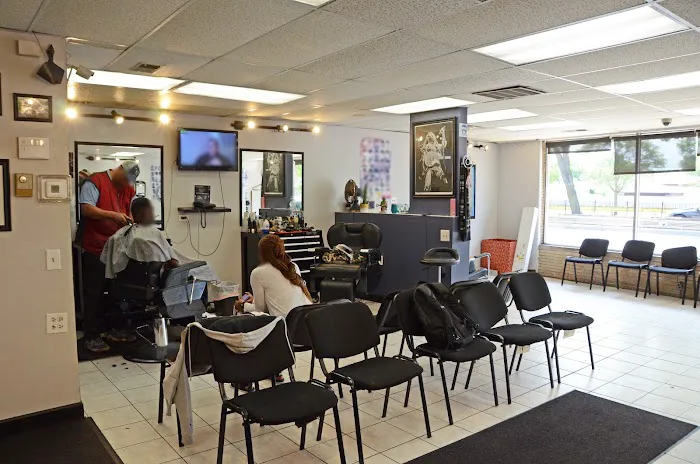 Upper Kuts Barber Shop & Hair Picture 5