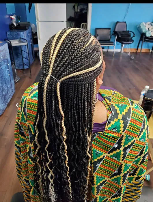 Sylviana Africa hair braiding Picture 6
