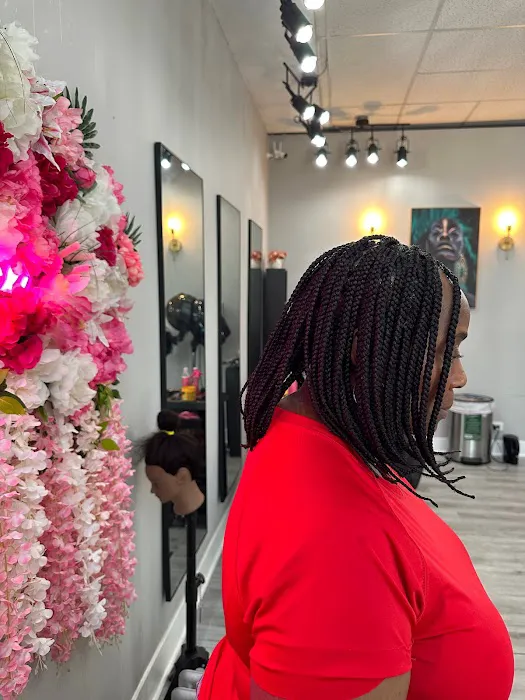 Izi African hair braiding shop Picture 5