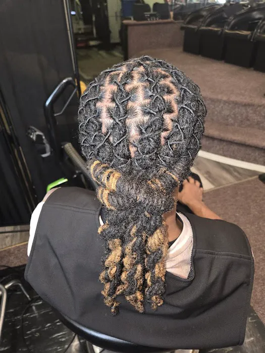 De Love Styles hair salon Picture 9