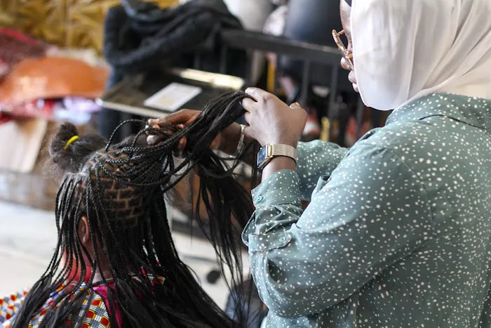 Zahara CiCi Hair Braiding - Chatham IL Picture 5