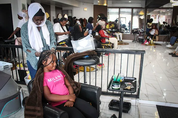 Zahara CiCi Hair Braiding - Chatham IL Picture 6