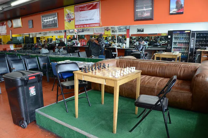 TNT Barber Shop Picture 3