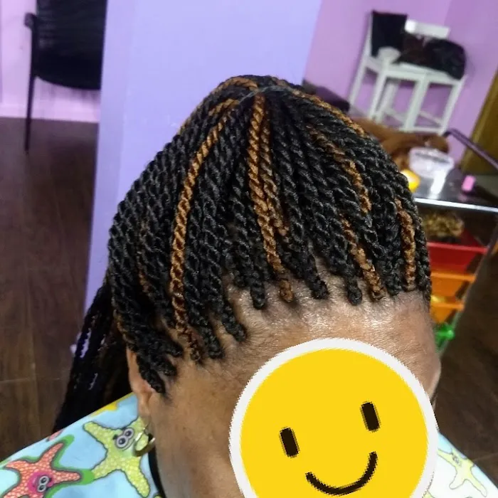 A.S. African Hair Braiding shop Picture 10