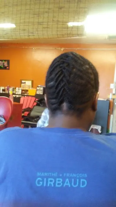 Love Kinky Hair Salon Picture 1