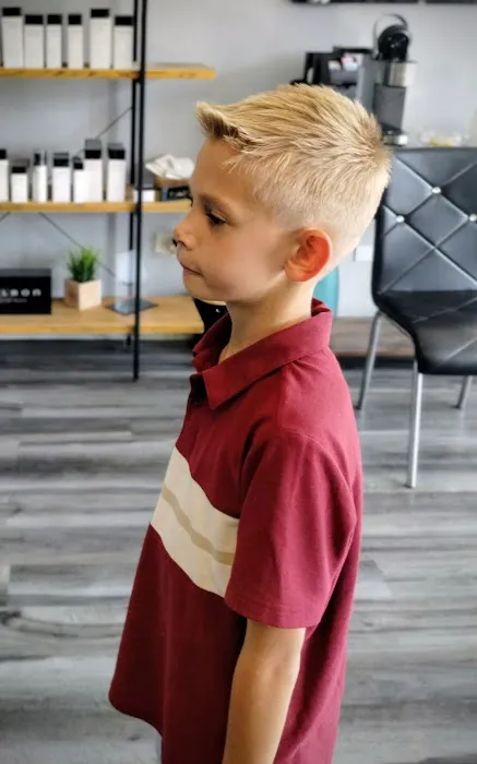 Kozeta's Cuts & Styles Picture 1