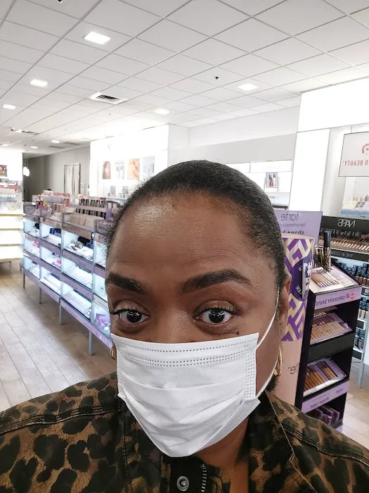Benefit Cosmetics BrowBar Picture 3
