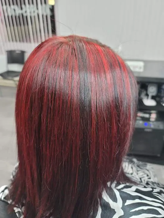 Yhwh Jireh Hair Salon Picture 9
