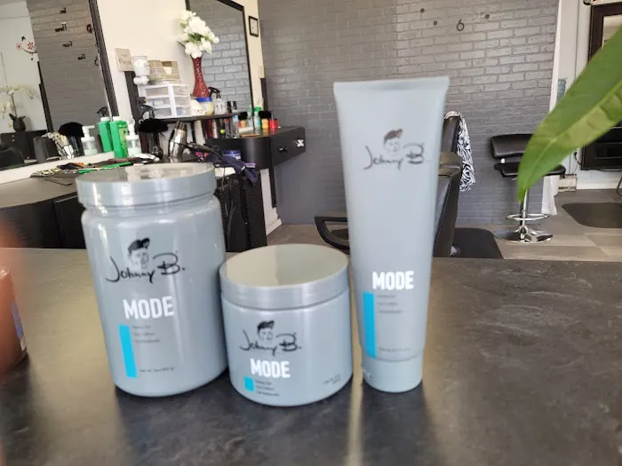 Yhwh Jireh Hair Salon Picture 7