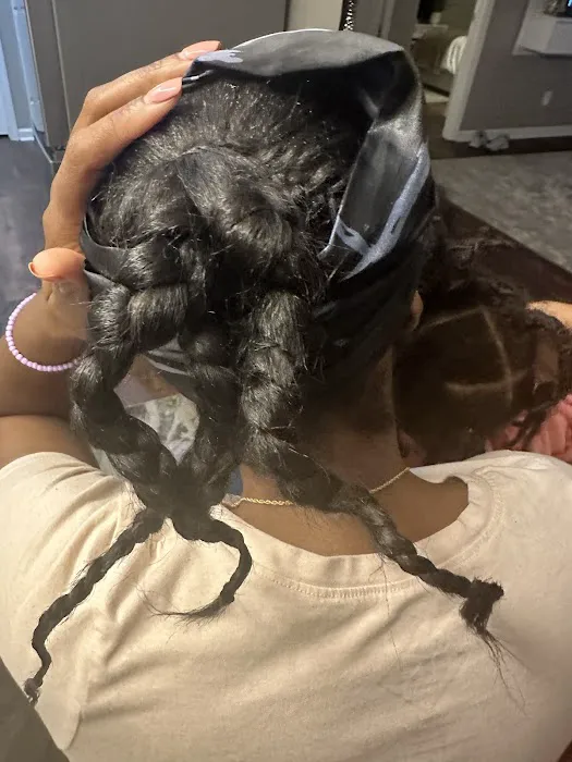 Beauty Me Hair Salon LLc Picture 2