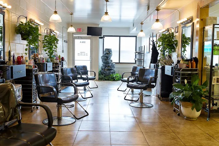 Skipper's Clippers Beauty & Barber Salon Picture 3