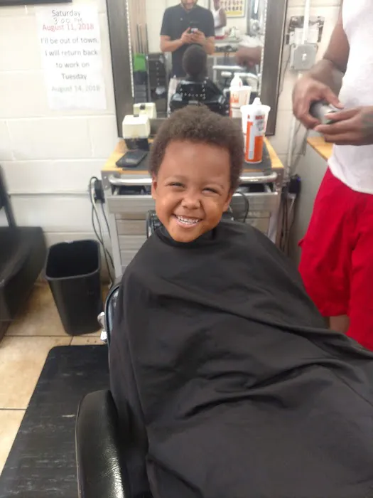Skipper's Clippers Beauty & Barber Salon Picture 2