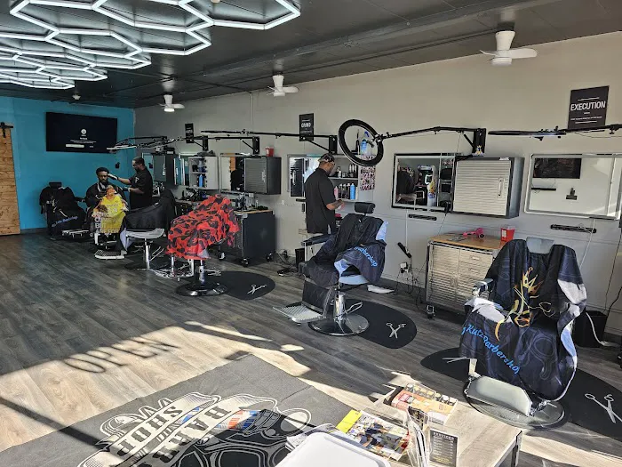 Royalty kutz barbershop Picture 2