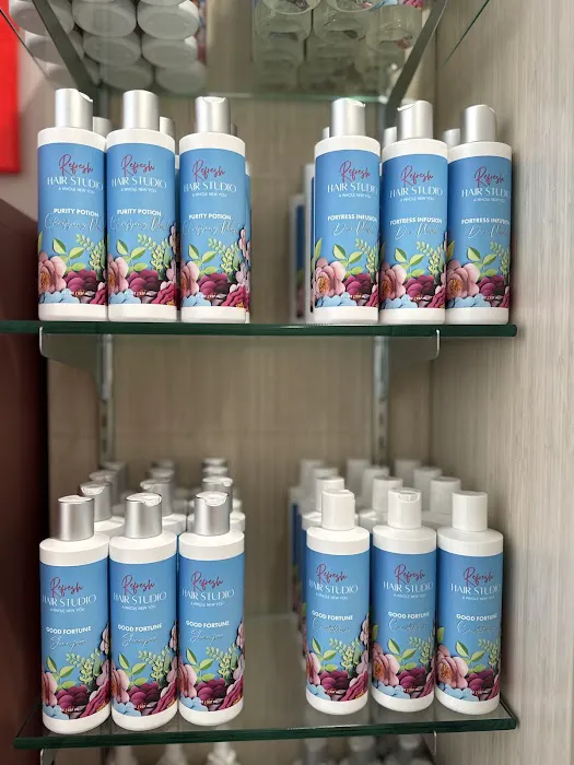 Refresh Hair Studio Chicago Picture 5