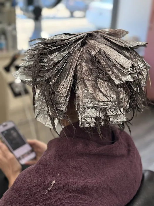 Refresh Hair Studio Chicago Picture 10