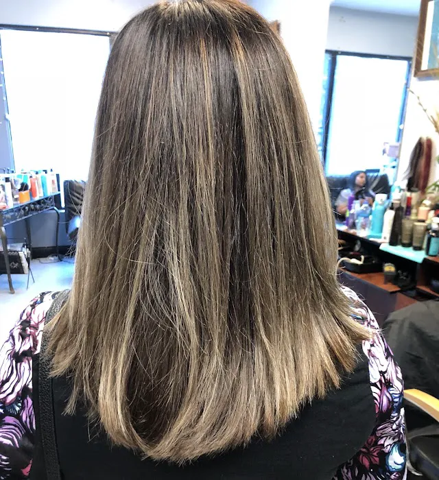 Salon 87 Picture 5