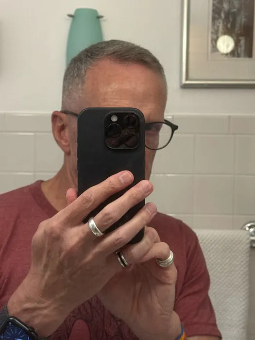 SUPERCUTS Picture 8