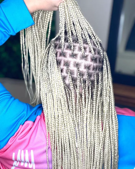 Deborah braiding hair salon Picture 7