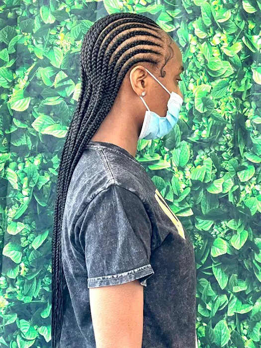 Deborah braiding hair salon Picture 6