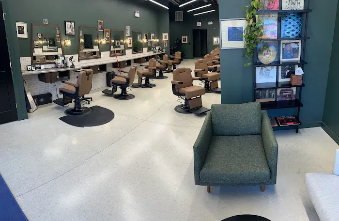 Vandross Beauty & Barber Picture 6