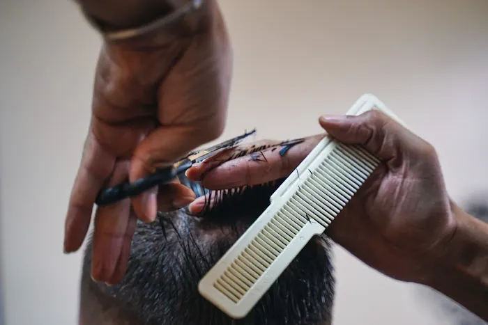 Ali RK Barber Shop Salon Picture 4