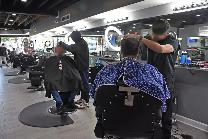 S & E Barbershop Picture 4