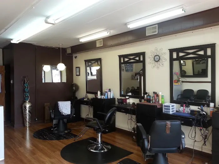 Tony's Hair Salon Picture 2