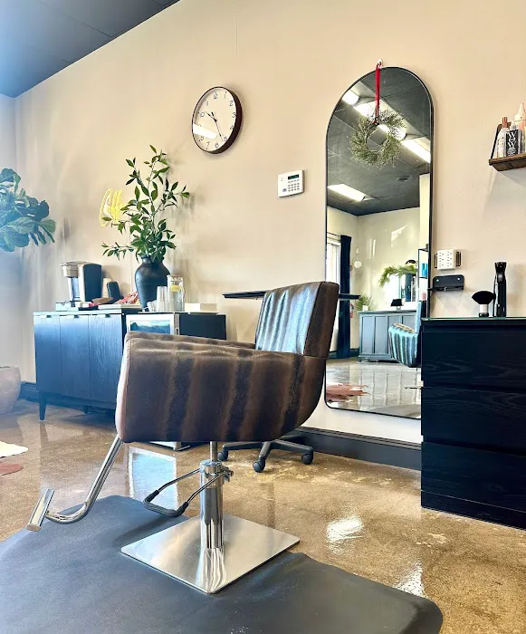 The Mark Hair Loft Picture 4
