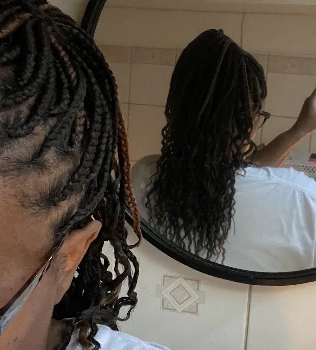 Yayra African hair braiding Picture 4