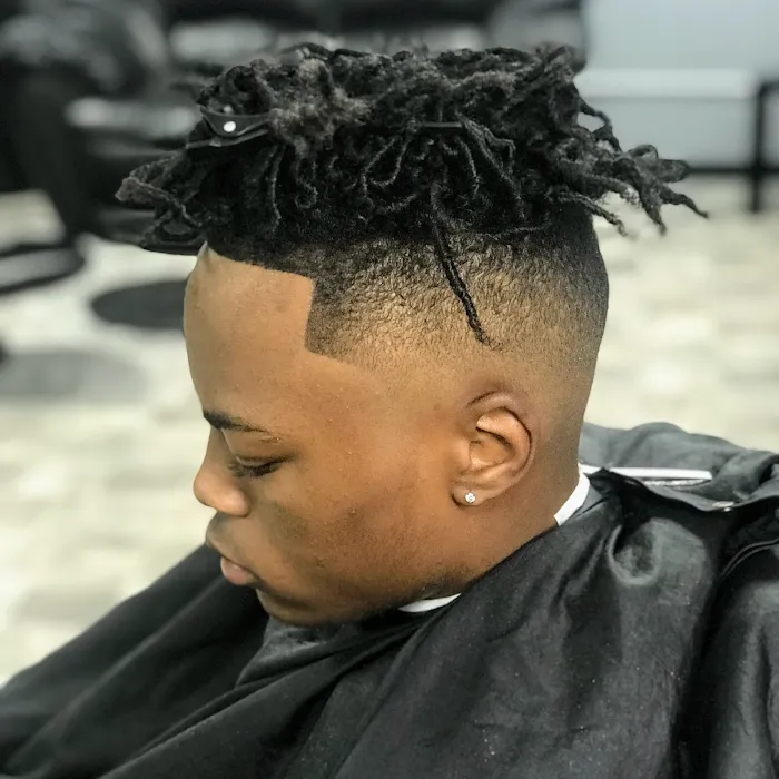 Xclusive - The Barbering Lounge Picture 10