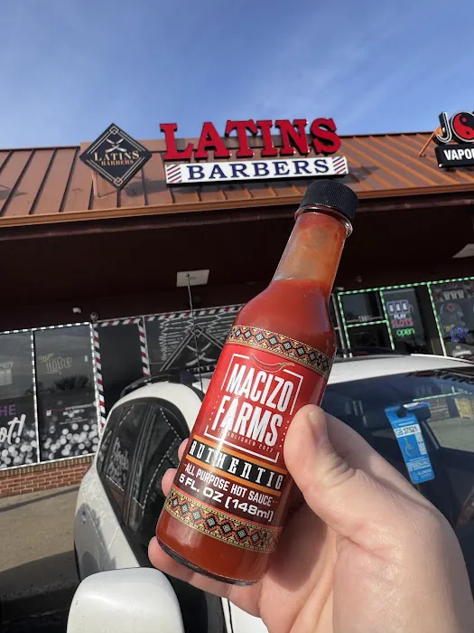 Latins Barbers Picture 6