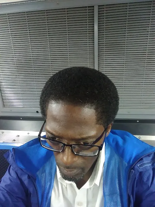 Mr James Hair Studio Picture 3