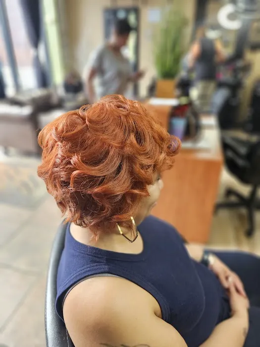 Nikki Allyse at Hair Unique Picture 7