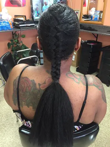 Dakar African Hair Braiding & weaving Picture 1