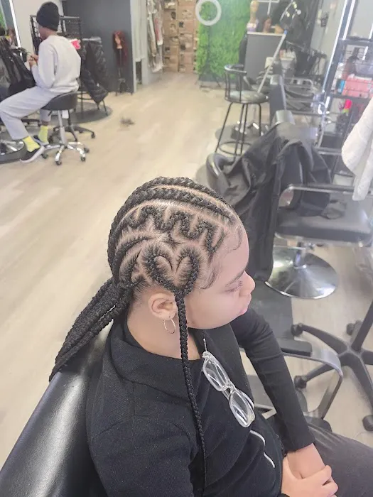 Nickys Place Hair Braiding Picture 6
