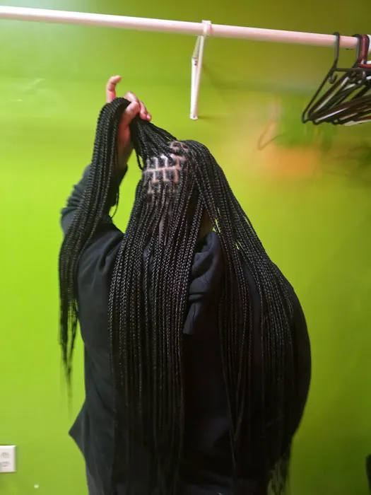 Haley's African Hair Braiding Picture 7